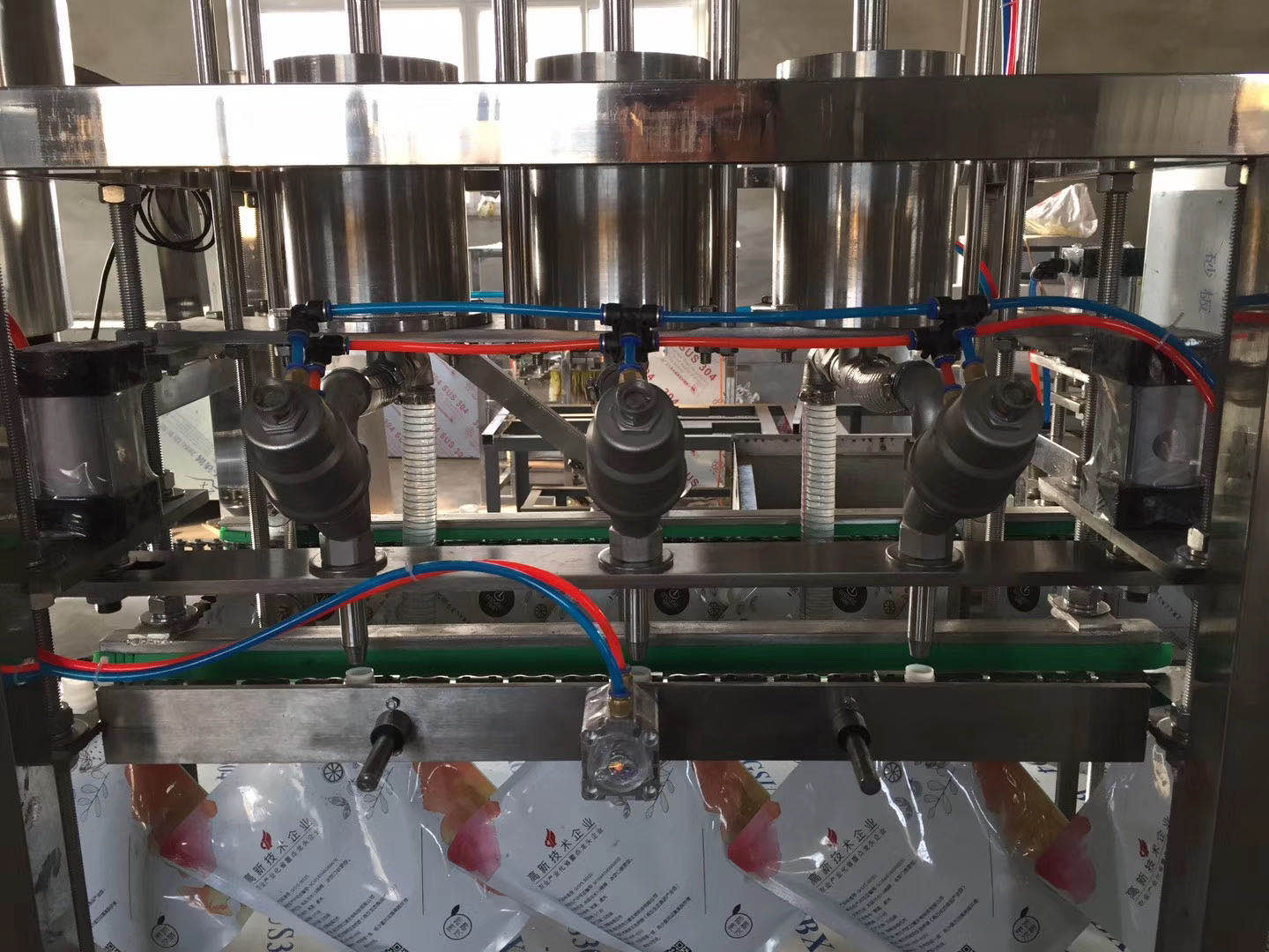 liquid detergent filling capping machine liquid detergent filling capping machine
